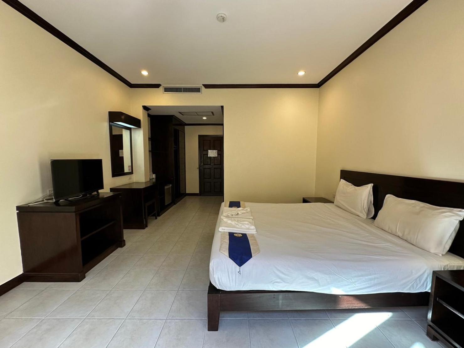 Отель Baan Kingkeaw Thamdee Patong Экстерьер фото